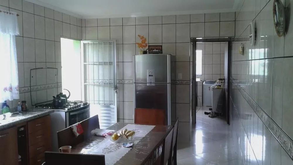 Sobrado à venda com 2 quartos, 176m² - Foto 1