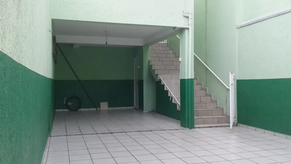 Sobrado à venda com 2 quartos, 176m² - Foto 3