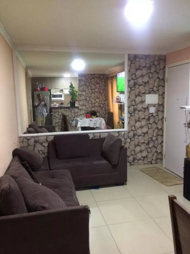 Apartamento à venda com 2 quartos, 46m² - Foto 2