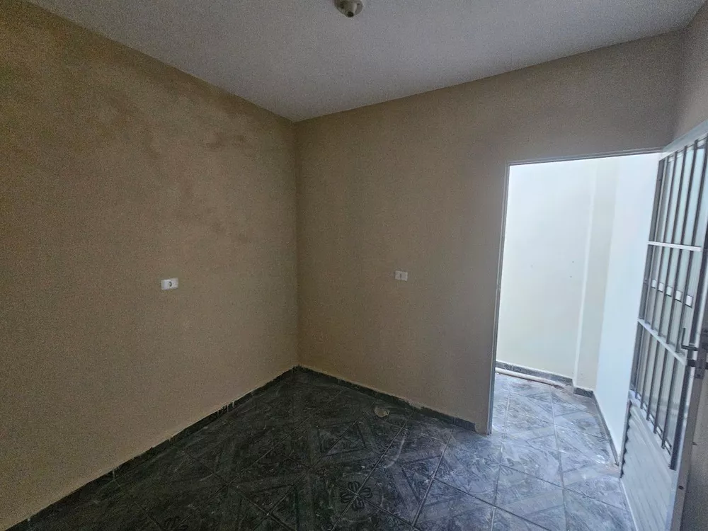 Casa para alugar com 1 quarto, 60m² - Foto 4