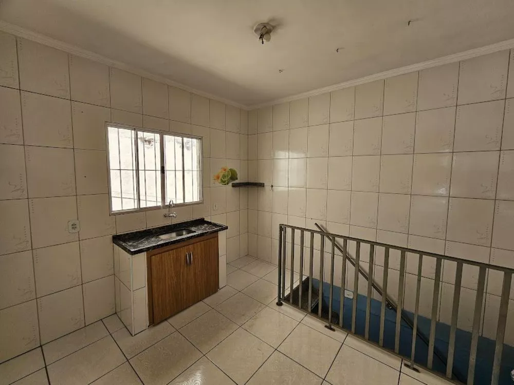 Casa à venda com 2 quartos, 48m² - Foto 4