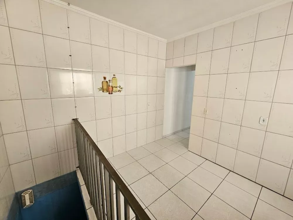 Casa à venda com 2 quartos, 48m² - Foto 5