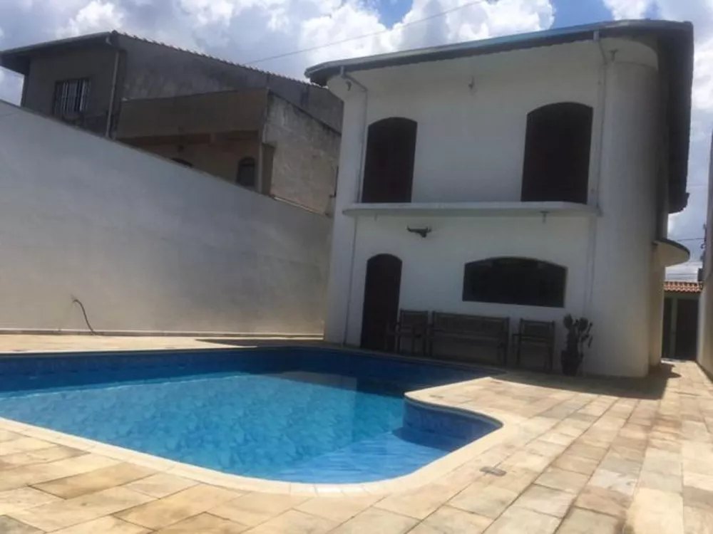 Casa à venda com 3 quartos, 256m² - Foto 4