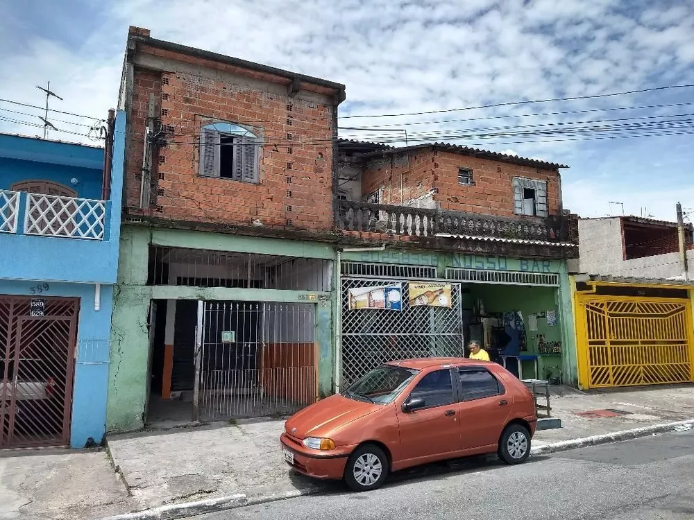 Sobrado à venda com 10 quartos, 200m² - Foto 3