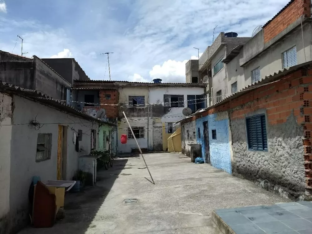 Sobrado à venda com 10 quartos, 200m² - Foto 4