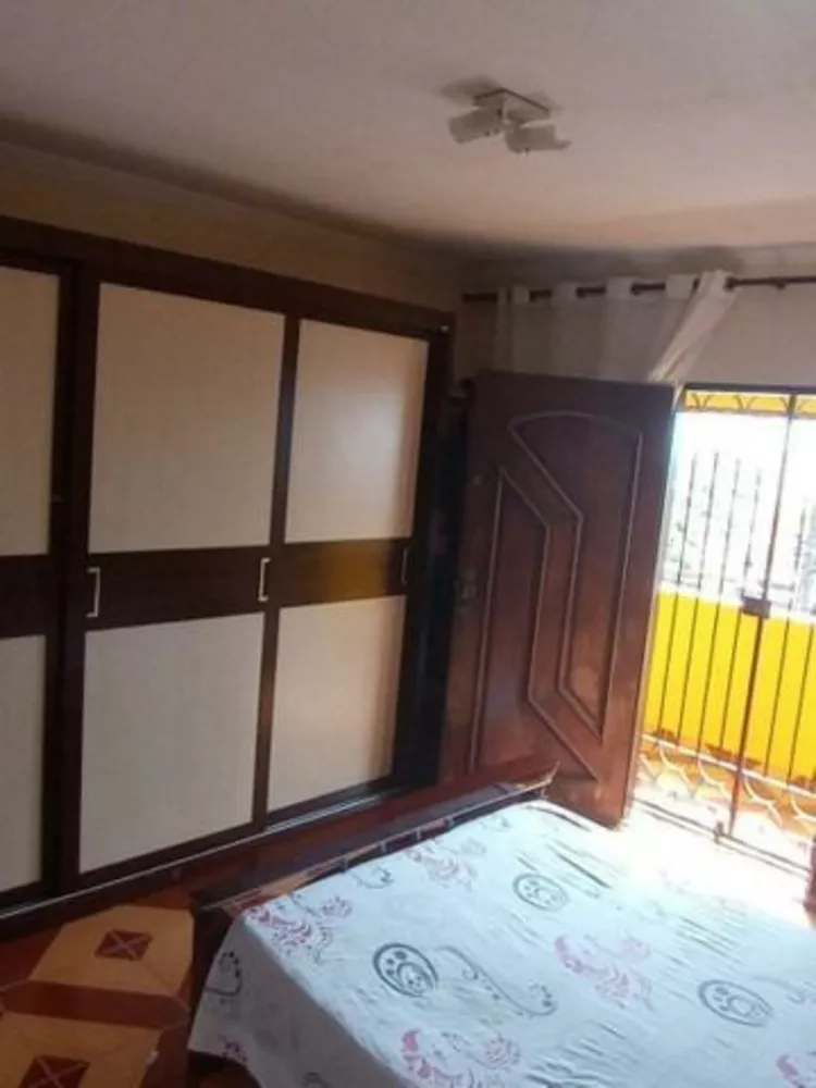 Sobrado à venda com 4 quartos, 242m² - Foto 4