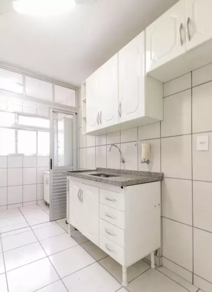 Apartamento à venda com 3 quartos, 65m² - Foto 4