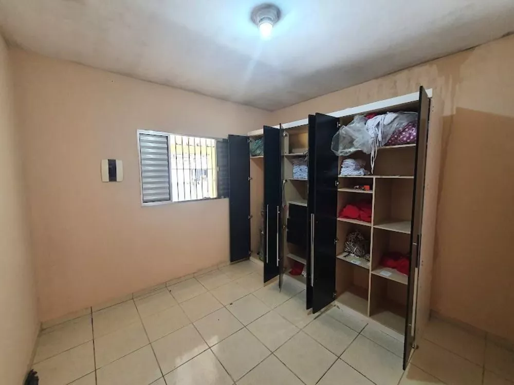 Casa à venda com 3 quartos, 150m² - Foto 1