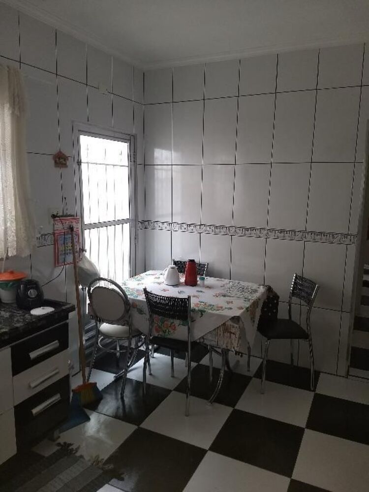 Casa à venda com 1 quarto, 130m² - Foto 4