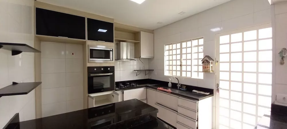 Casa de Condomínio à venda com 3 quartos, 124m² - Foto 4