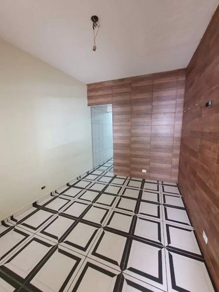 Casa para alugar com 1 quarto, 60m² - Foto 2