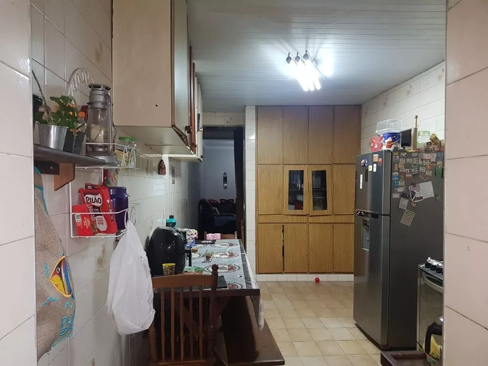 Casa à venda com 2 quartos, 60m² - Foto 11