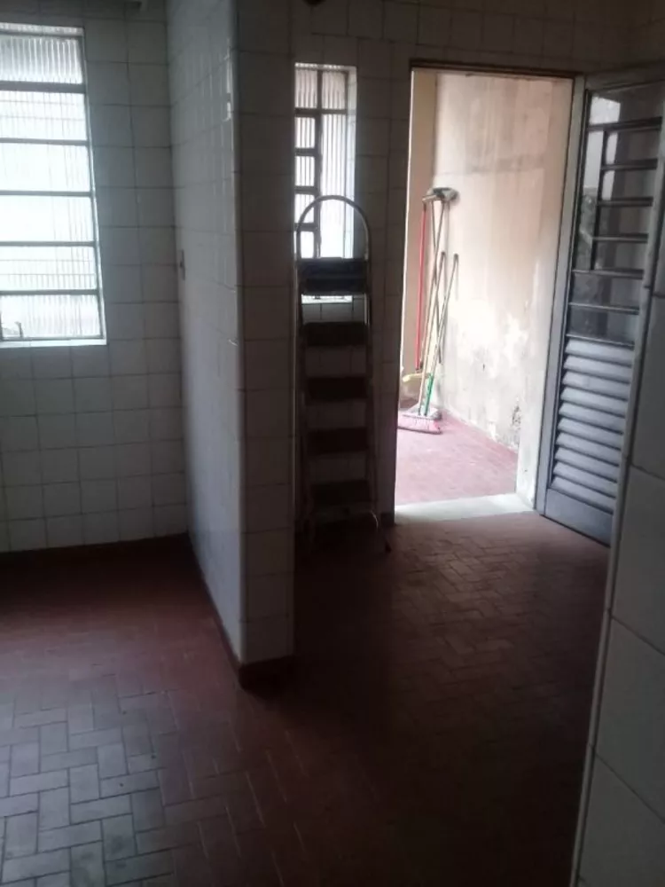 Casa para alugar com 3 quartos, 130m² - Foto 6