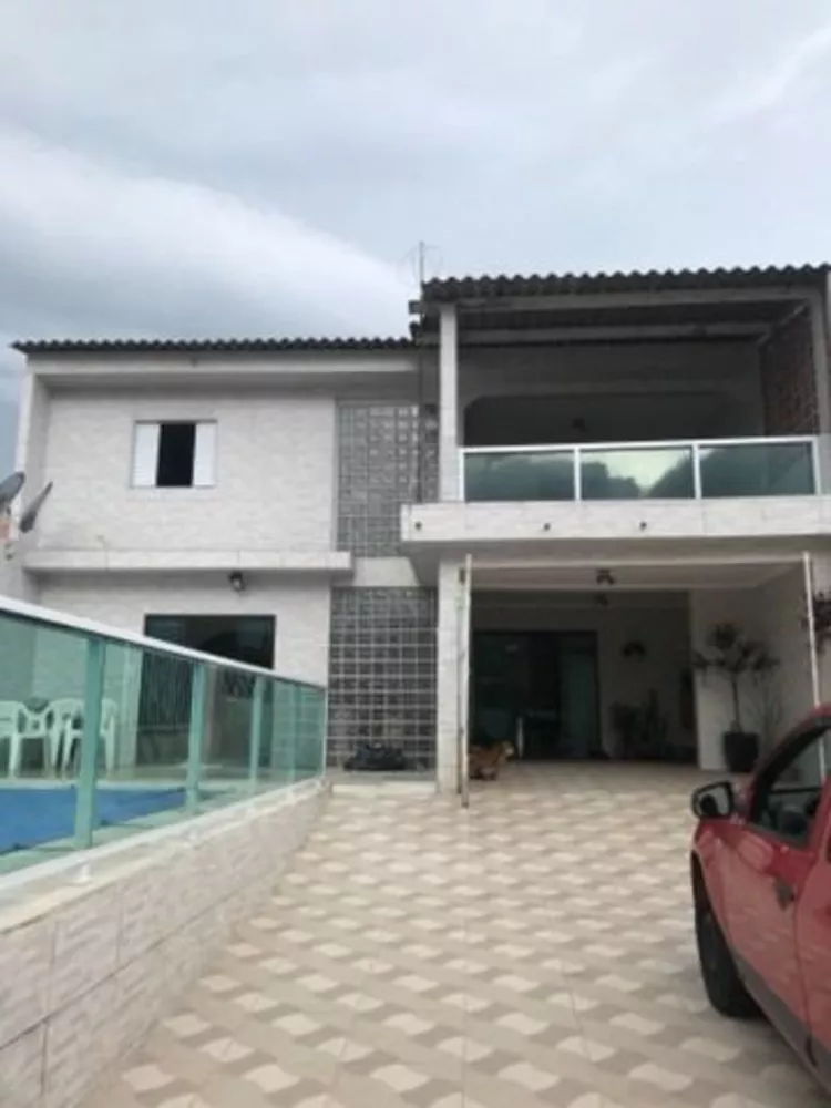 Casa à venda com 3 quartos, 250m² - Foto 4