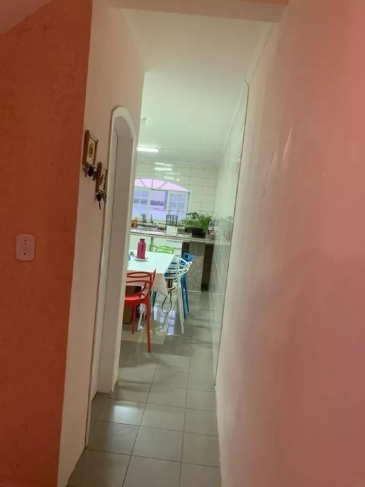 Sobrado à venda com 3 quartos, 200m² - Foto 3