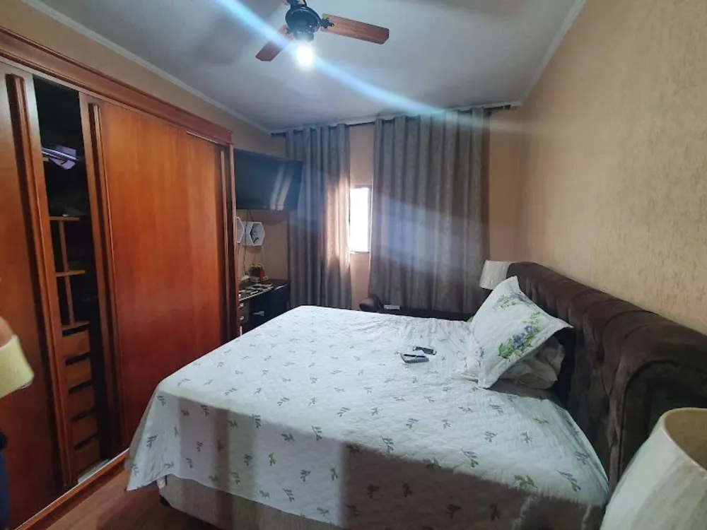 Apartamento à venda com 2 quartos, 77m² - Foto 2