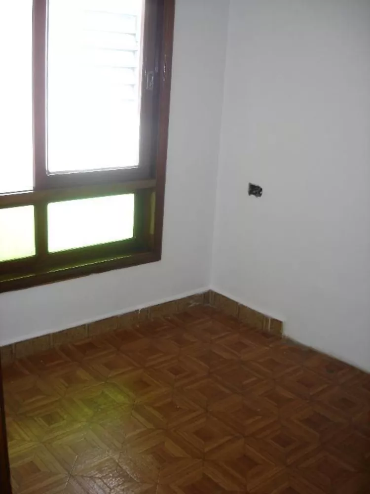 Sobrado à venda com 3 quartos, 284m² - Foto 3