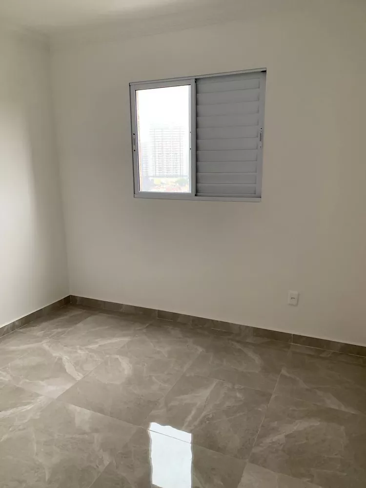 Apartamento à venda com 2 quartos, 39m² - Foto 12