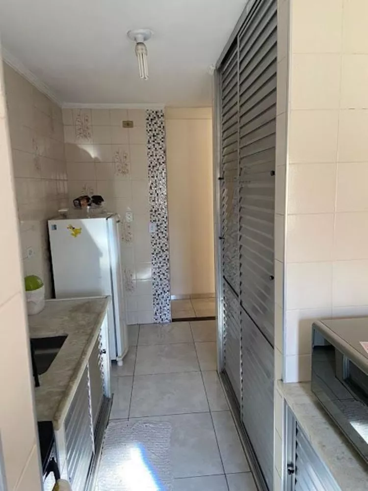 Apartamento à venda com 2 quartos, 56m² - Foto 2