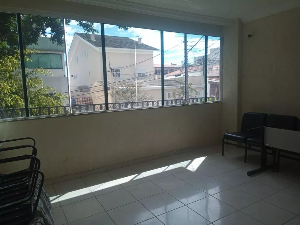 Sobrado à venda com 6 quartos, 339m² - Foto 1