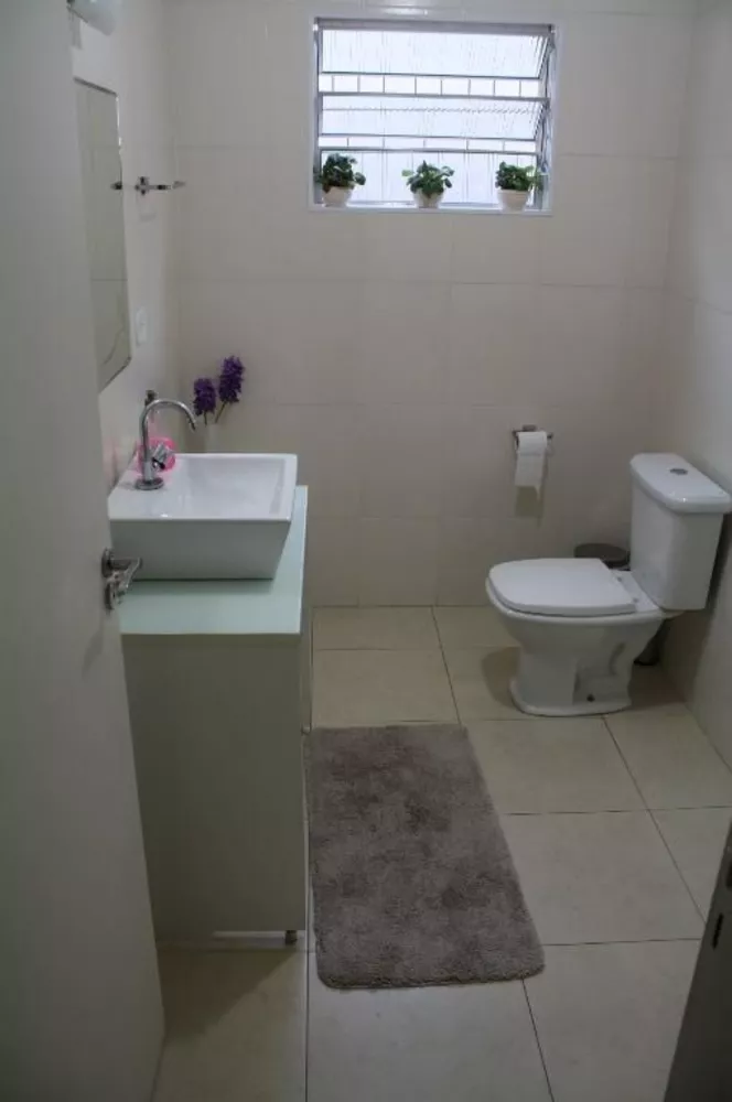 Casa à venda com 4 quartos, 250m² - Foto 4