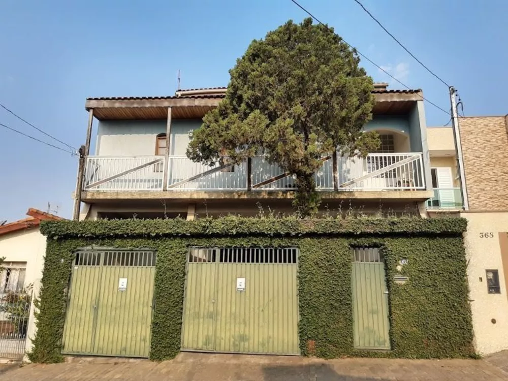 Sobrado à venda com 3 quartos, 360m² - Foto 1