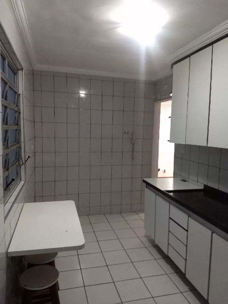 Apartamento à venda com 2 quartos, 60m² - Foto 11