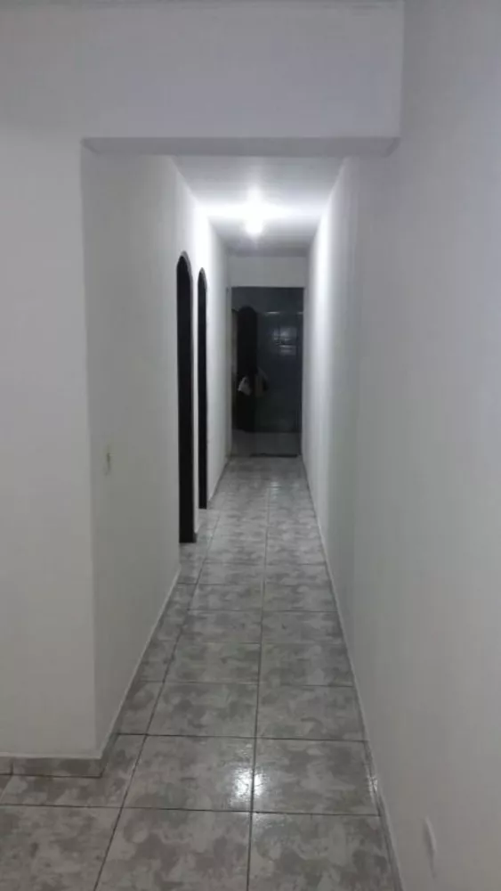 Casa à venda com 2 quartos, 90m² - Foto 4