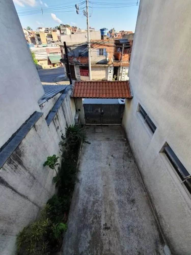 Sobrado à venda com 3 quartos, 276m² - Foto 4