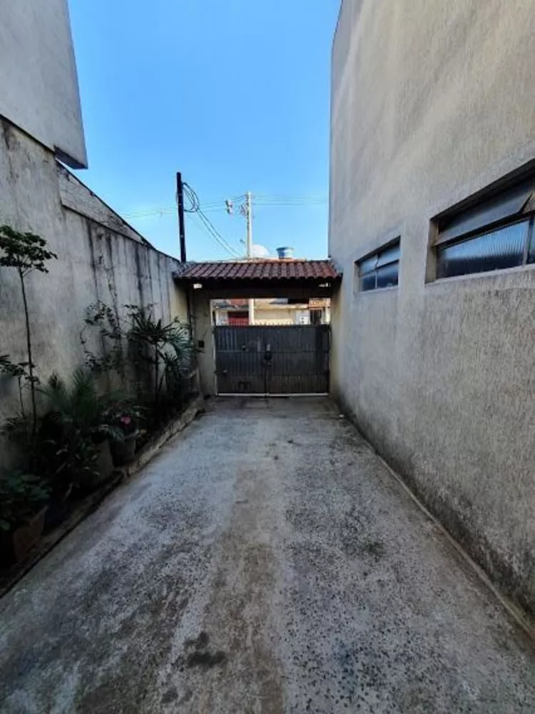 Sobrado à venda com 3 quartos, 276m² - Foto 6