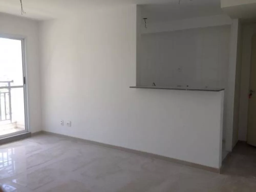 Apartamento à venda com 2 quartos, 66m² - Foto 2