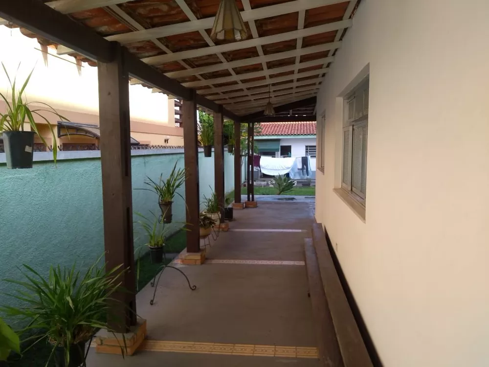 Casa de Condomínio à venda com 5 quartos, 450m² - Foto 1