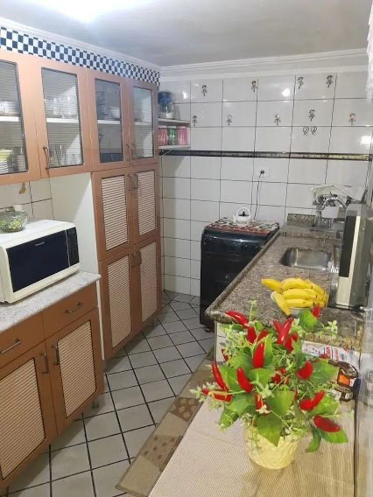 Sobrado à venda com 2 quartos, 117m² - Foto 1