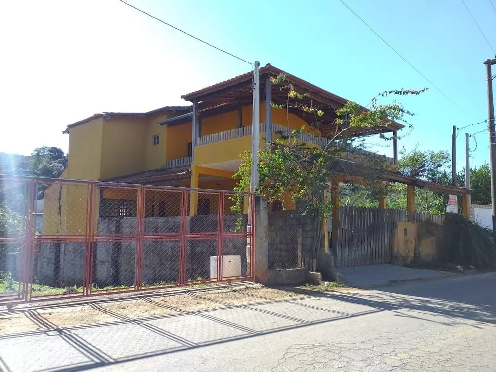 Fazenda à venda com 5 quartos, 350m² - Foto 3