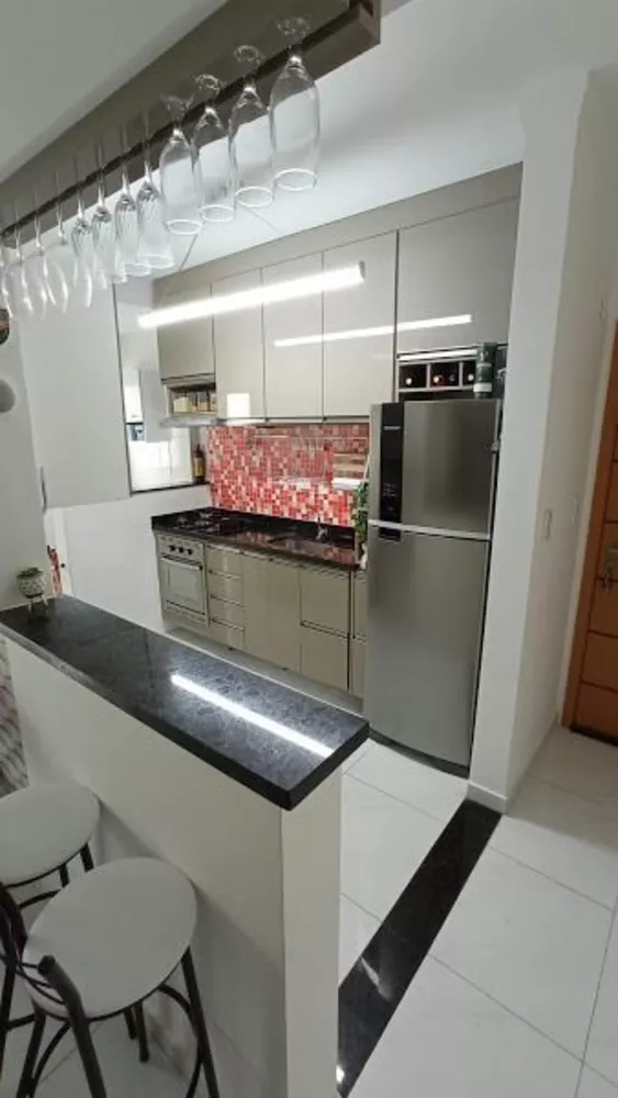 Apartamento à venda com 2 quartos, 83m² - Foto 1