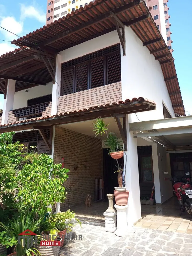 Casa, 6 quartos, 376 m² - Foto 1