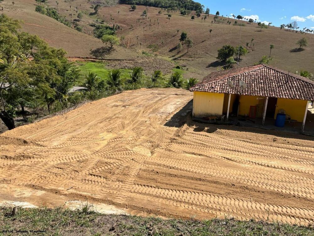 Chácara à venda com 2 quartos, 5m² - Foto 2