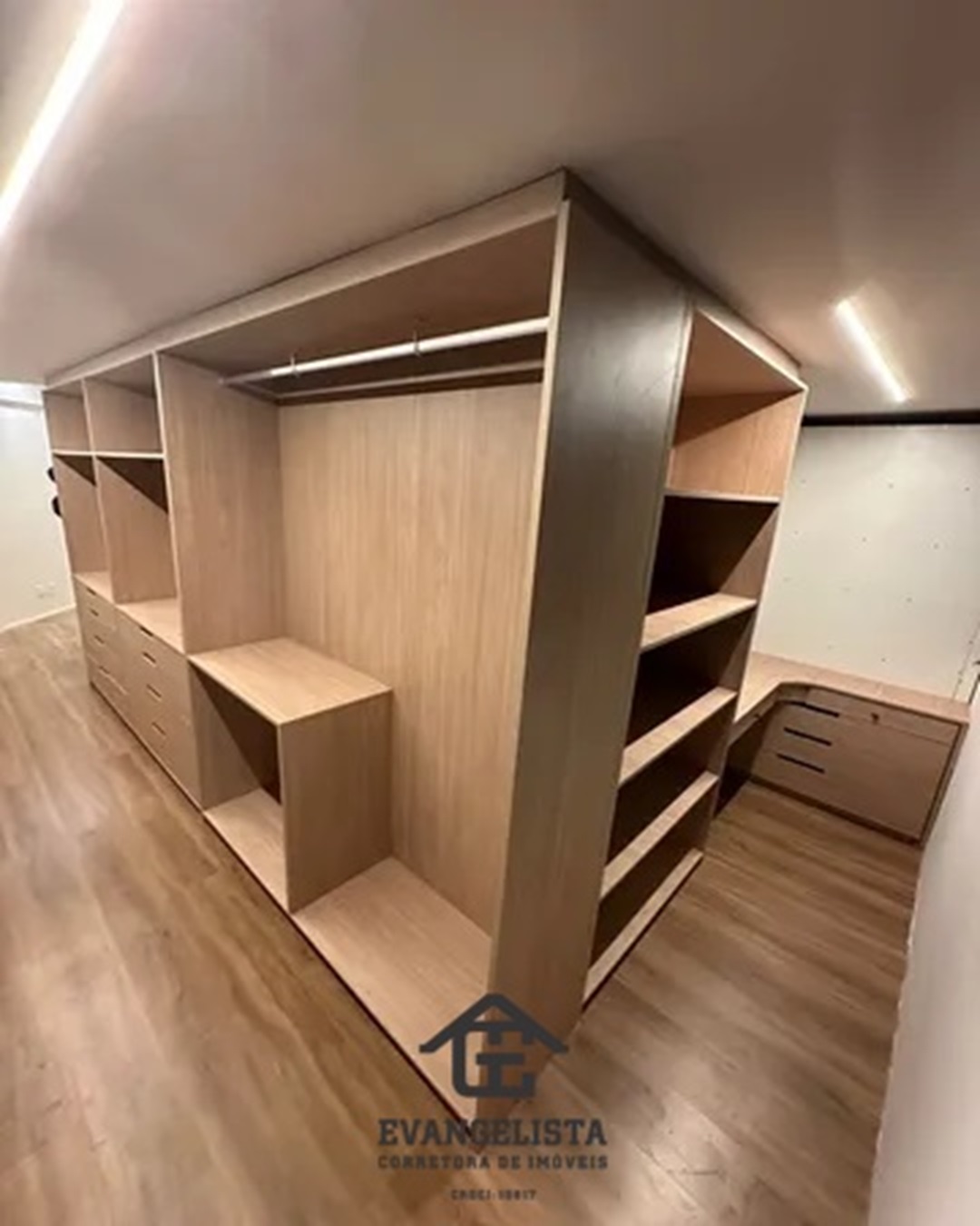 Apartamento para alugar com 2 quartos, 84m² - Foto 6