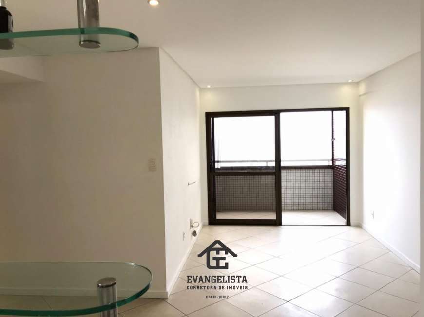 Apartamento para alugar com 2 quartos, 70m² - Foto 18