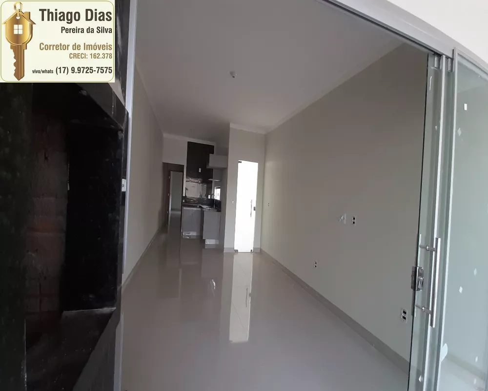 Casa à venda com 2 quartos, 87m² - Foto 2