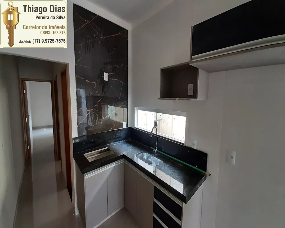 Casa à venda com 2 quartos, 87m² - Foto 1