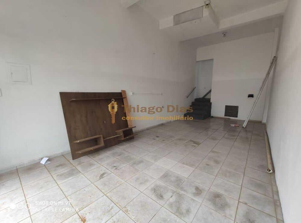 Casa, 6 quartos, 246 m² - Foto 2