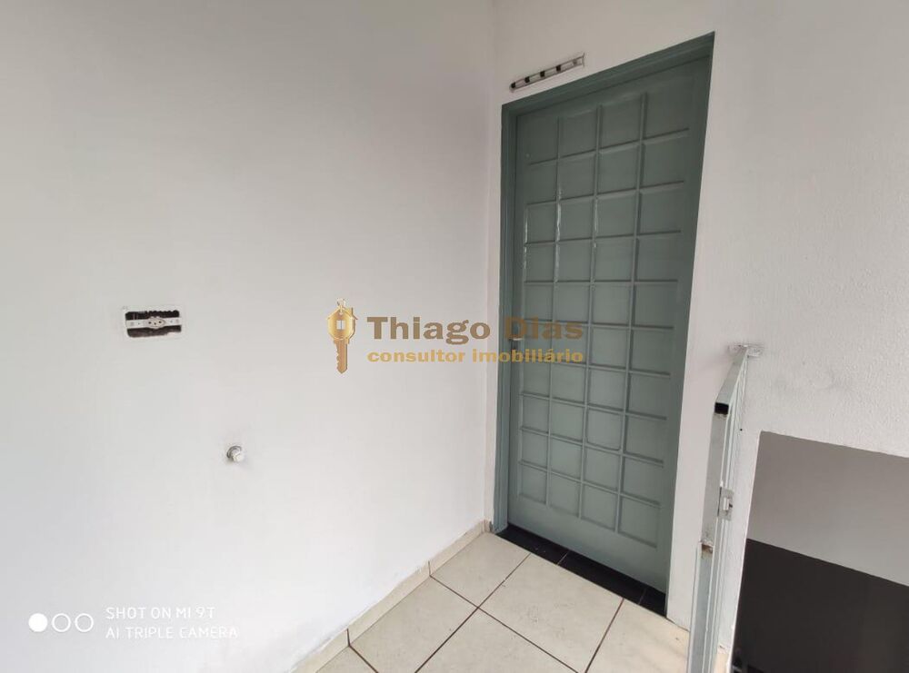 Casa, 6 quartos, 246 m² - Foto 4