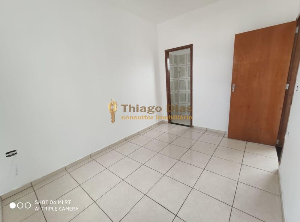 Casa, 6 quartos, 246 m² - Foto 9