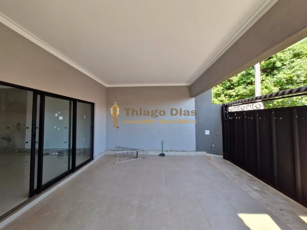 Casa à venda com 3 quartos, 160m² - Foto 2