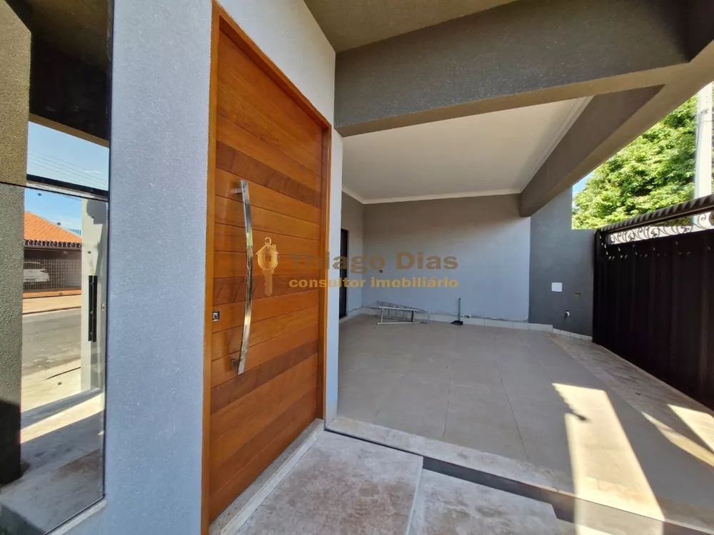 Casa à venda com 3 quartos, 160m² - Foto 1