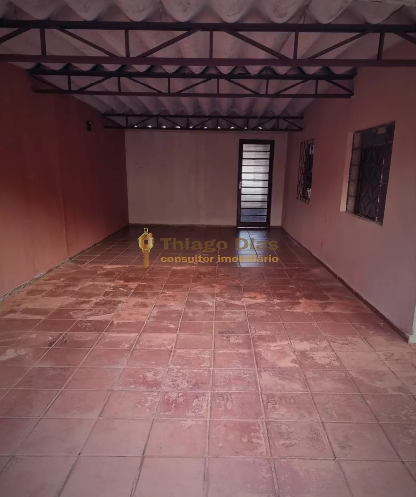 Casa à venda com 3 quartos, 158m² - Foto 3