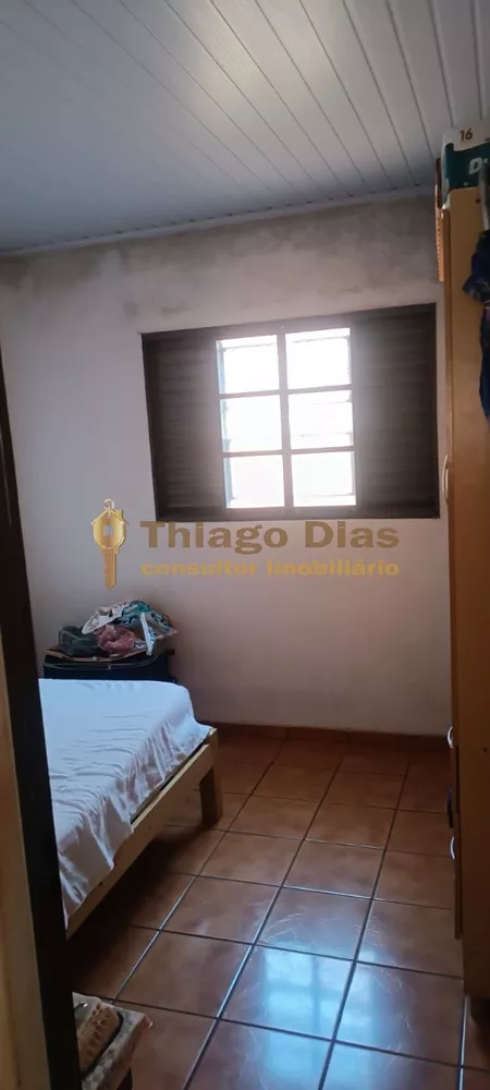 Casa à venda com 2 quartos, 40m² - Foto 7