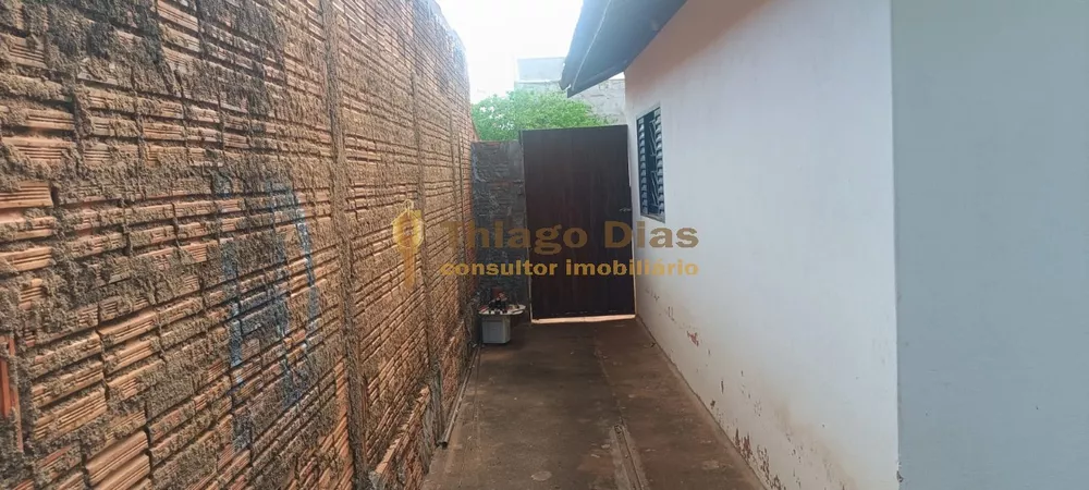 Casa à venda com 2 quartos, 40m² - Foto 4