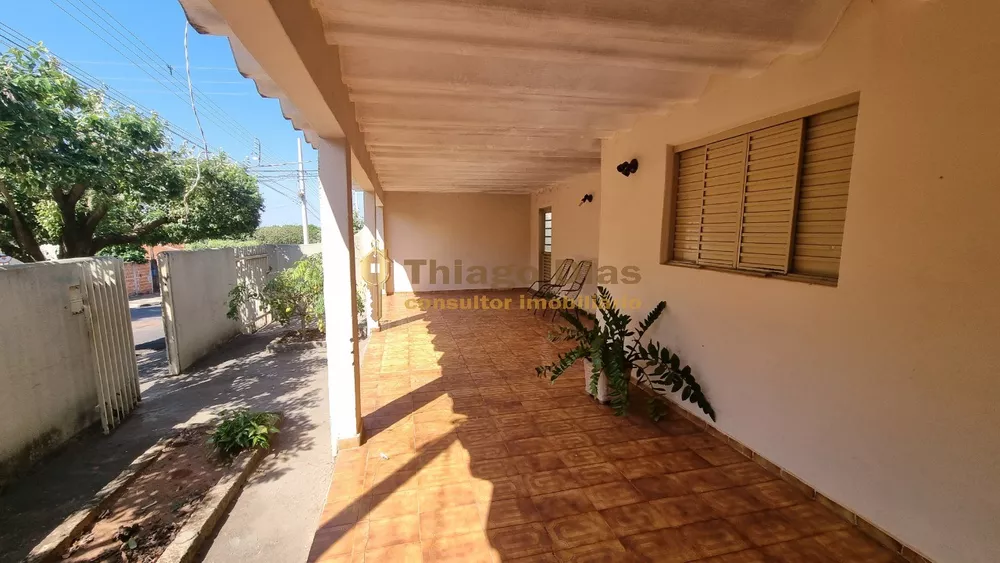 Casa à venda com 2 quartos, 137m² - Foto 4